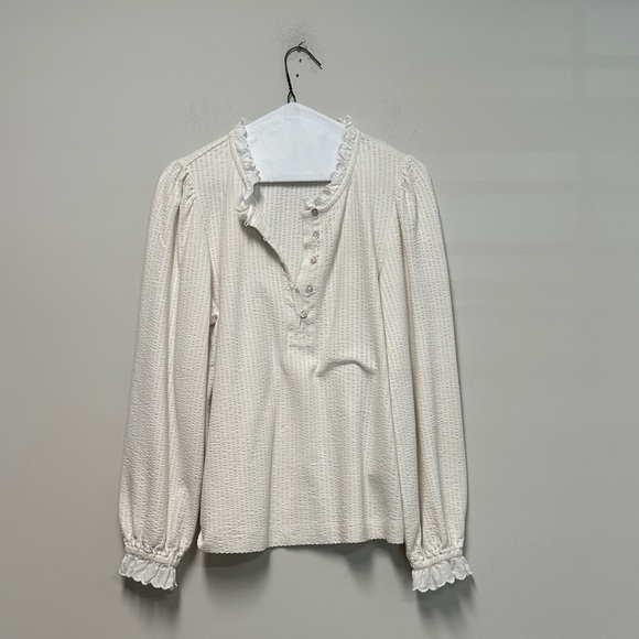 Elegant White Ruffled Women's Top - Picture 1 of 5